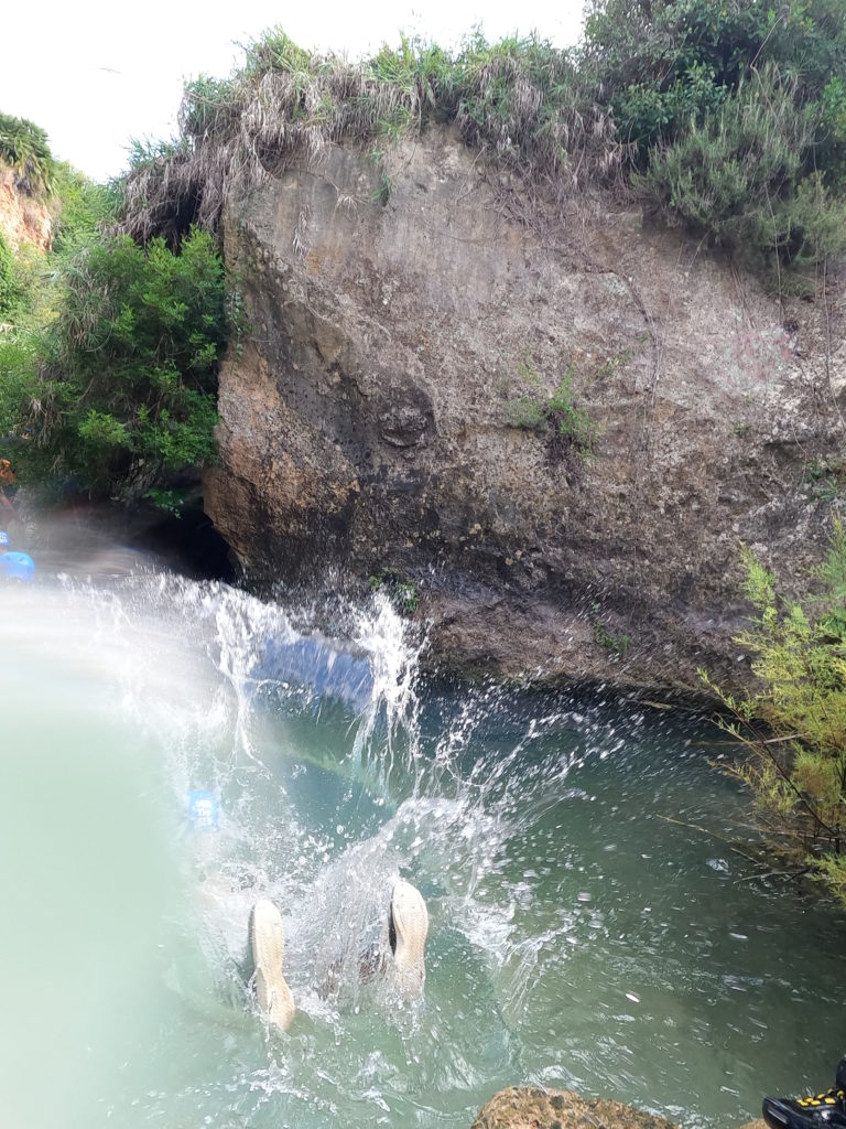 Holly canyoning in valencia with Vertigen Aventures